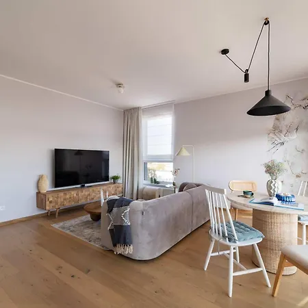 Elite Beachside Luxury With Balcony