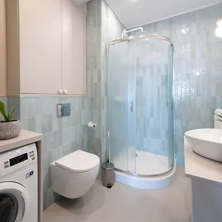 דירה Elite Beachside Luxury With Balcony