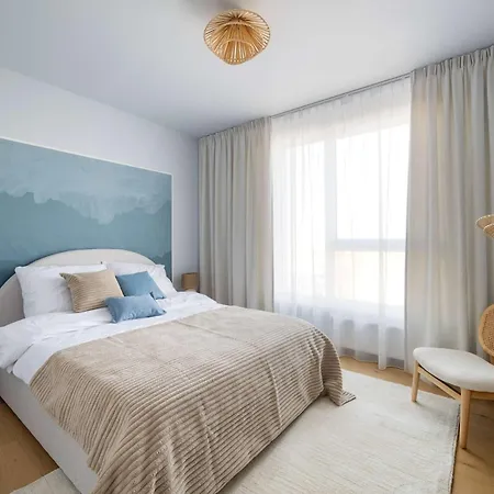 Elite Beachside Luxury With Balcony *