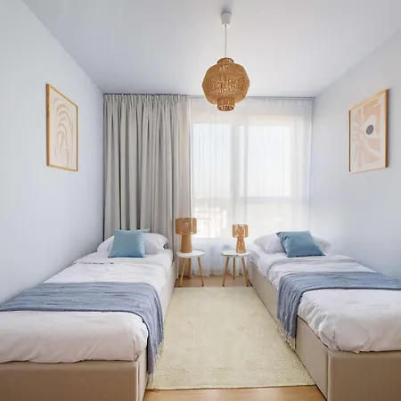 Apartment Elite Beachside Luxury With Balcony *