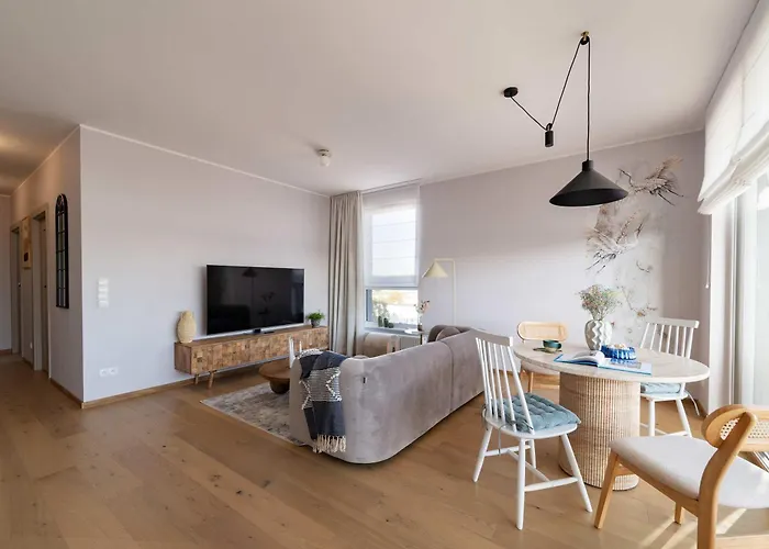 Elite Beachside Luxury With Balcony