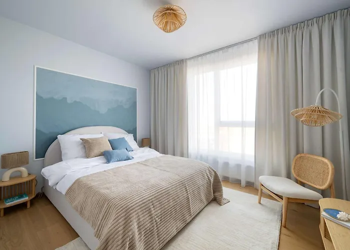 Elite Beachside Luxury With Balcony *