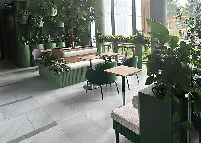 Elite Beachside Luxury With Balcony